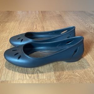 crocs black flats, used twice, very comfortable